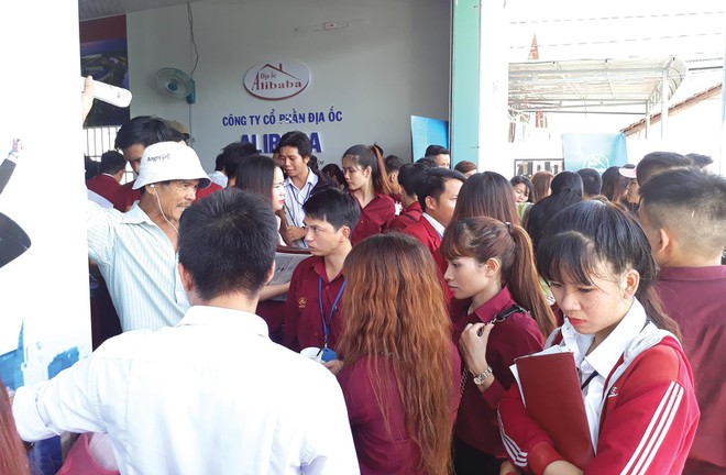 Tăng xử phạt môi giới địa ốc: Lo bắt cóc bỏ đĩa
