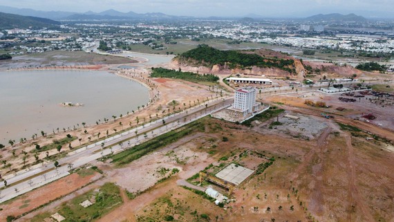 Ngổn ngang khu đô thị 5.000 tỉ đồng