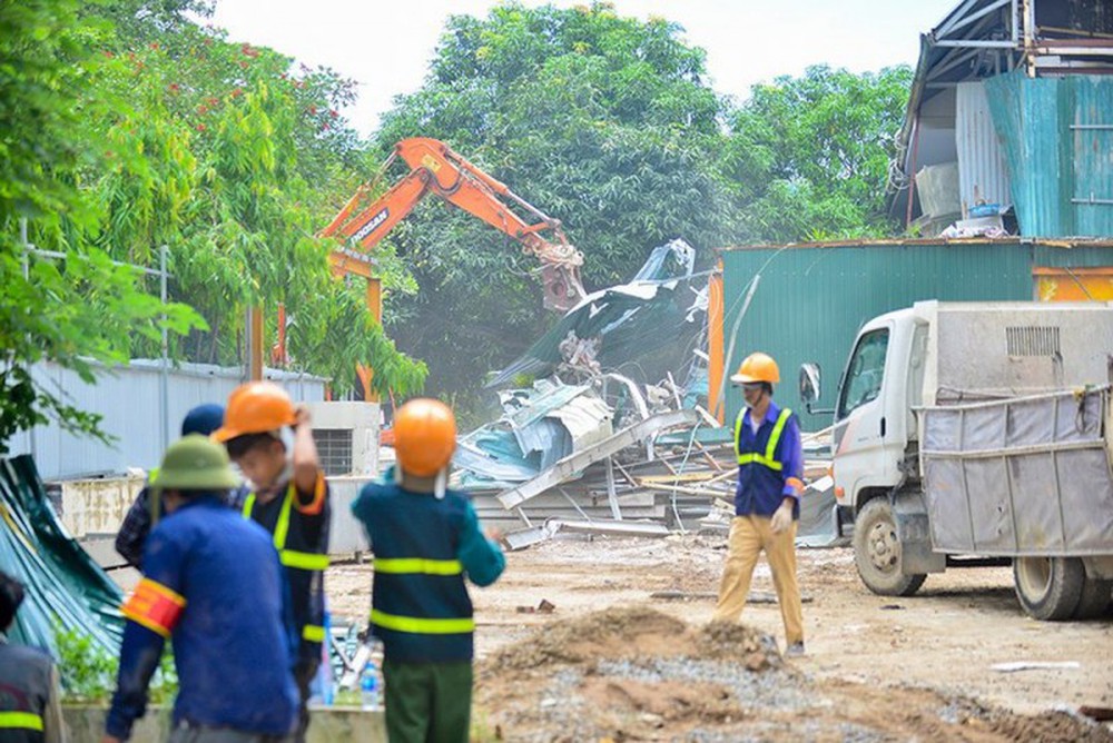 Kiểm tra vi xử lý vi phạm xây dựng tại nhiều quận trên địa bàn Hà Nội