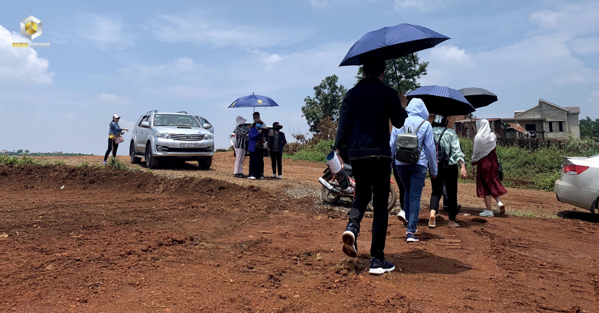 Săn đất đầu năm, cẩn thận không thừa