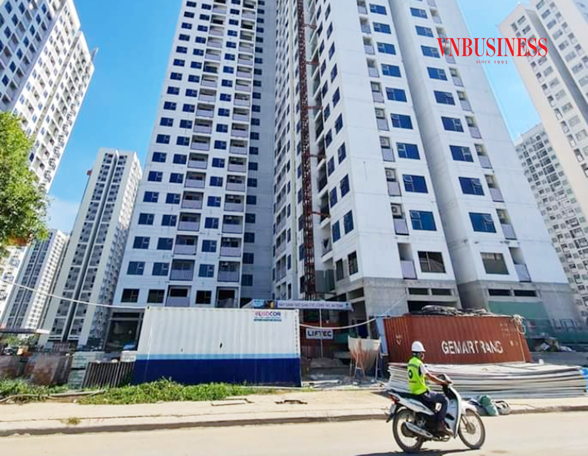 Địa ốc nửa cuối năm rơi vào 'trạng thái chờ'? Địa ốc nửa cuối năm rơi vào 'trạng thái chờ'?