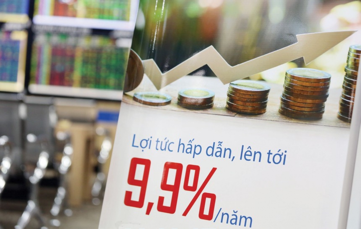 Ham lãi suất cao, nhà đầu tư phớt lờ cảnh báo về rủi ro phát hành trái phiếu Ham lãi suất cao, nhà đầu tư phớt lờ cảnh báo về rủi ro phát hành trái phiếu