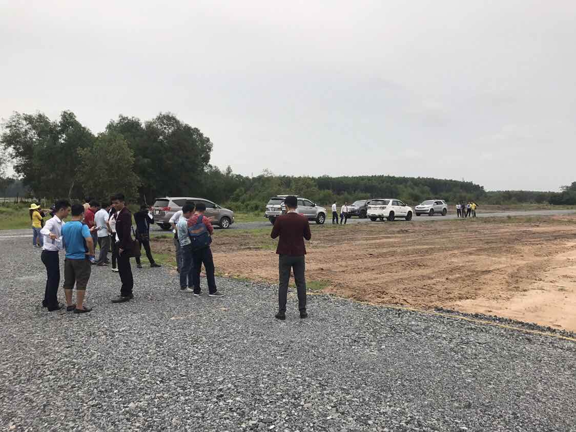 Điều gì sẽ xảy ra với thị trường bất động sản khi bắt buộc giao dịch đất nền phải qua sàn?