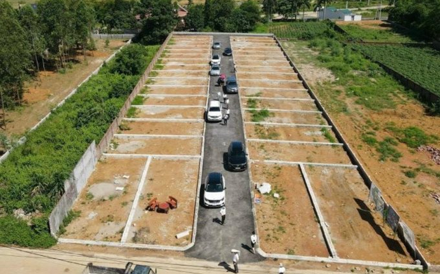 Sốt đất ven Hà Nội: Giá tăng chóng mặt 80%, nhưng nhà đầu tư lại đứng yên quan sát- Ảnh 1.