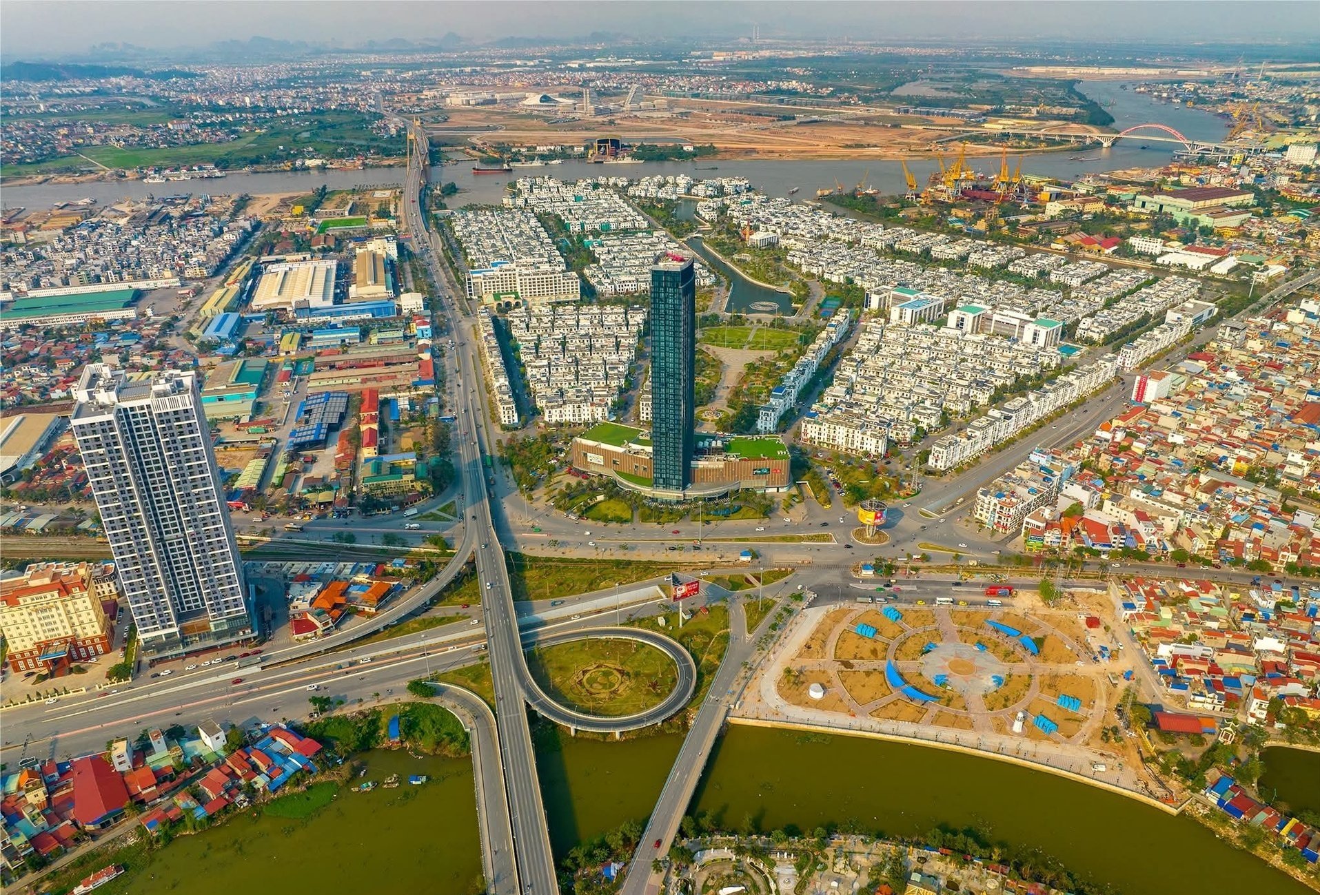 Cơ cấu hành chính Hải Phòng thay đổi lớn: Xuất hiện 2 đặc khu, sáp nhập hàng loạt xã phường- Ảnh 1. Cơ cấu hành chính Hải Phòng thay đổi lớn: Xuất hiện 2 đặc khu, sáp nhập hàng loạt xã phường- Ảnh 1.