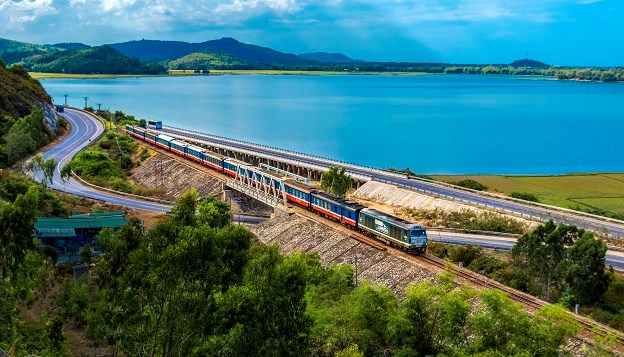 Vingroup muốn làm đường sắt 300 km/h nối Hà Nội – Quảng Ninh- Ảnh 1.