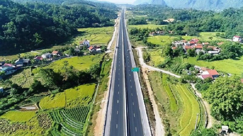 Tuyên Quang chốt thời hạn bàn giao mặt bằng sạch tuyến cao tốc hơn 6.800 tỷ đồng- Ảnh 1.