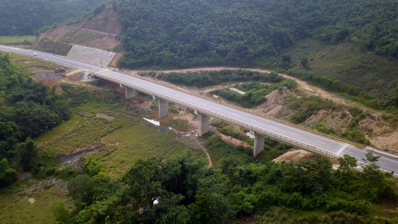 Tiến độ dự án hơn 10.000 tỷ giúp hoàn thiện mạng lưới cao tốc vùng Tây Bắc- Ảnh 1.