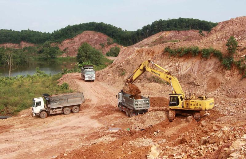 Bắc Giang phê duyệt dự án khai thác đất san lấp hơn 3,3 triệu m3 tại Lục Nam- Ảnh 1.