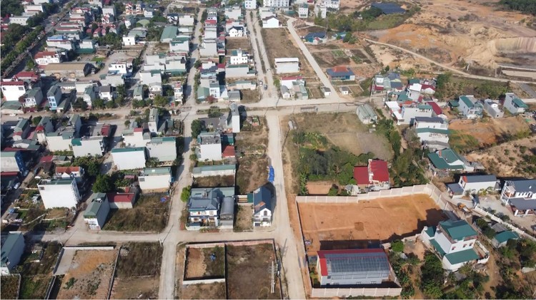 Sơn La họp chỉ đạo gỡ nút thắt cho 3 dự án - Ảnh 1.