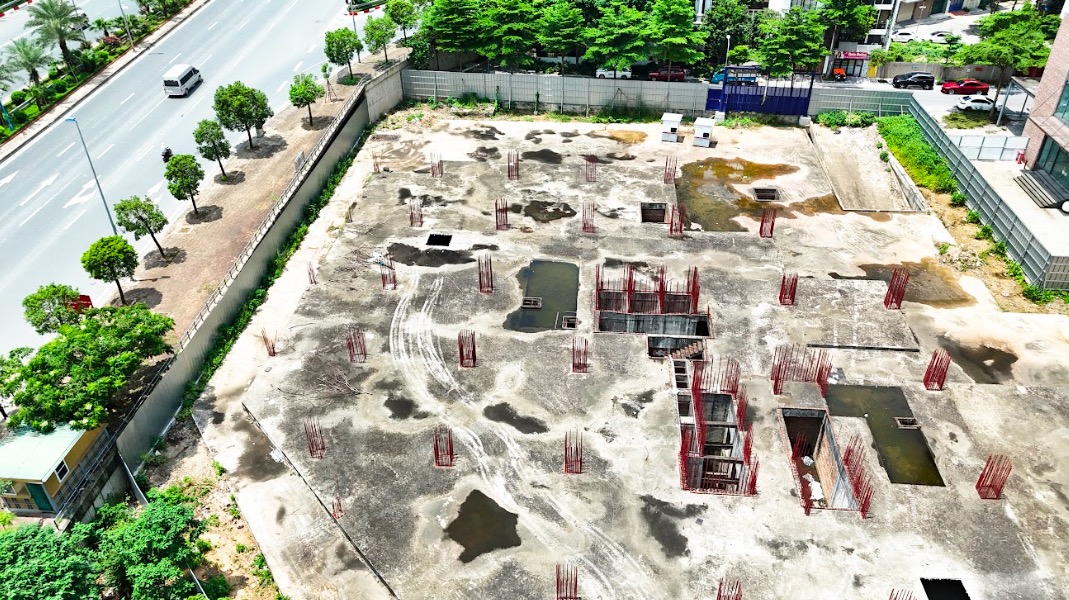 The Reflection West Lake: Dự án hơn 5.000 m2 vẫn “bất động” giữa lòng Tây Hồ- Ảnh 3. The Reflection West Lake: Dự án hơn 5.000 m2 vẫn “bất động” giữa lòng Tây Hồ- Ảnh 3.