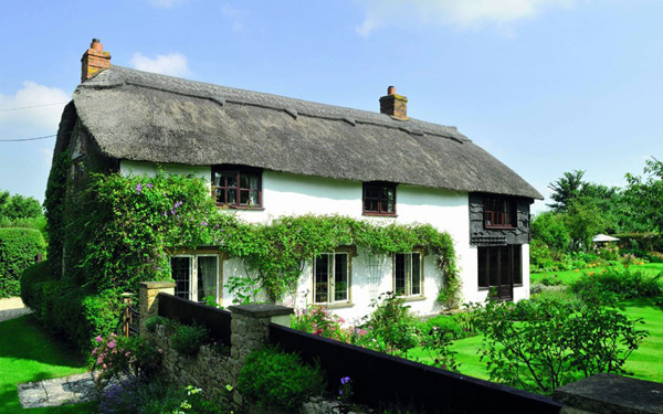 Những ngôi nhà đẹp như tranh ở làng quê nước Anh - CafeLand.Vn