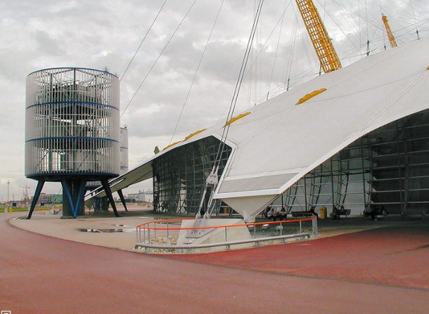 Nhà cầu treo Millennium Dome ở Anh