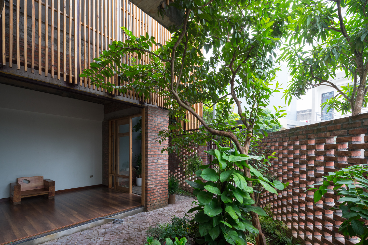 Ngắm ngôi nhà đơn giản và cá tính tại Đà Nẵng