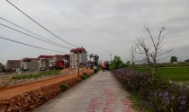 Bắc Ninh: Đường làng bất ngờ bị hợp nhất vào đất dự án