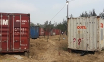 Hà Tĩnh: Sau 4 tháng, 130 thùng container sai phép giữa rừng vẫn không chịu tháo dỡ