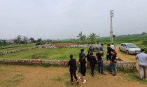 Hết “sóng”, nhà đầu tư bất động sản vỡ mộng vì mắc cạn ở đất tỉnh