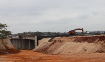 Đại lộ 1.200 tỉ đồng kết nối Sân bay Buôn Ma Thuột lại trễ hẹn, xin gia hạn đến cuối 2023