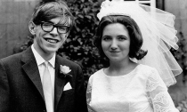 Những dấu mốc trong cuộc đời ông hoàng vật lý Stephen Hawking