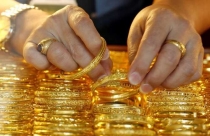 Điểm tin sáng: Vàng chịu áp lực lớn khi USD tăng giá