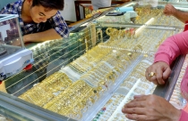 Điểm tin sáng: Vàng giảm giá phiên đầu tuần
