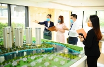 Môi giới xoay đủ cách để không phải “ngủ đông giữa mùa hè”
