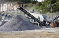 UBND tỉnh Phú Yên chỉ rõ nguyên nhân khiến giá cát, đất, đá ở tỉnh này cao gấp 2-3 lần các tỉnh lân cận