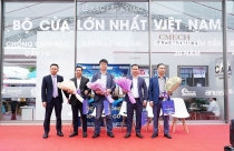 Xác lập bộ cửa lùa nhôm kính lớn nhất Việt Nam