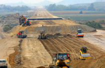 Thủ tướng “lệnh” giải quyết vướng mắc vật liệu xây dựng cho dự án cao tốc Bắc - Nam
