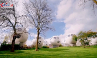 Những ngôi nhà của người ngoài hành tinh trên đất Hà Lan