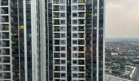 Giá nhà đắt đỏ, nên mua hay thuê?