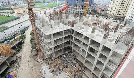 Bài học nhớ đời khi mua dự án chậm tiến độ