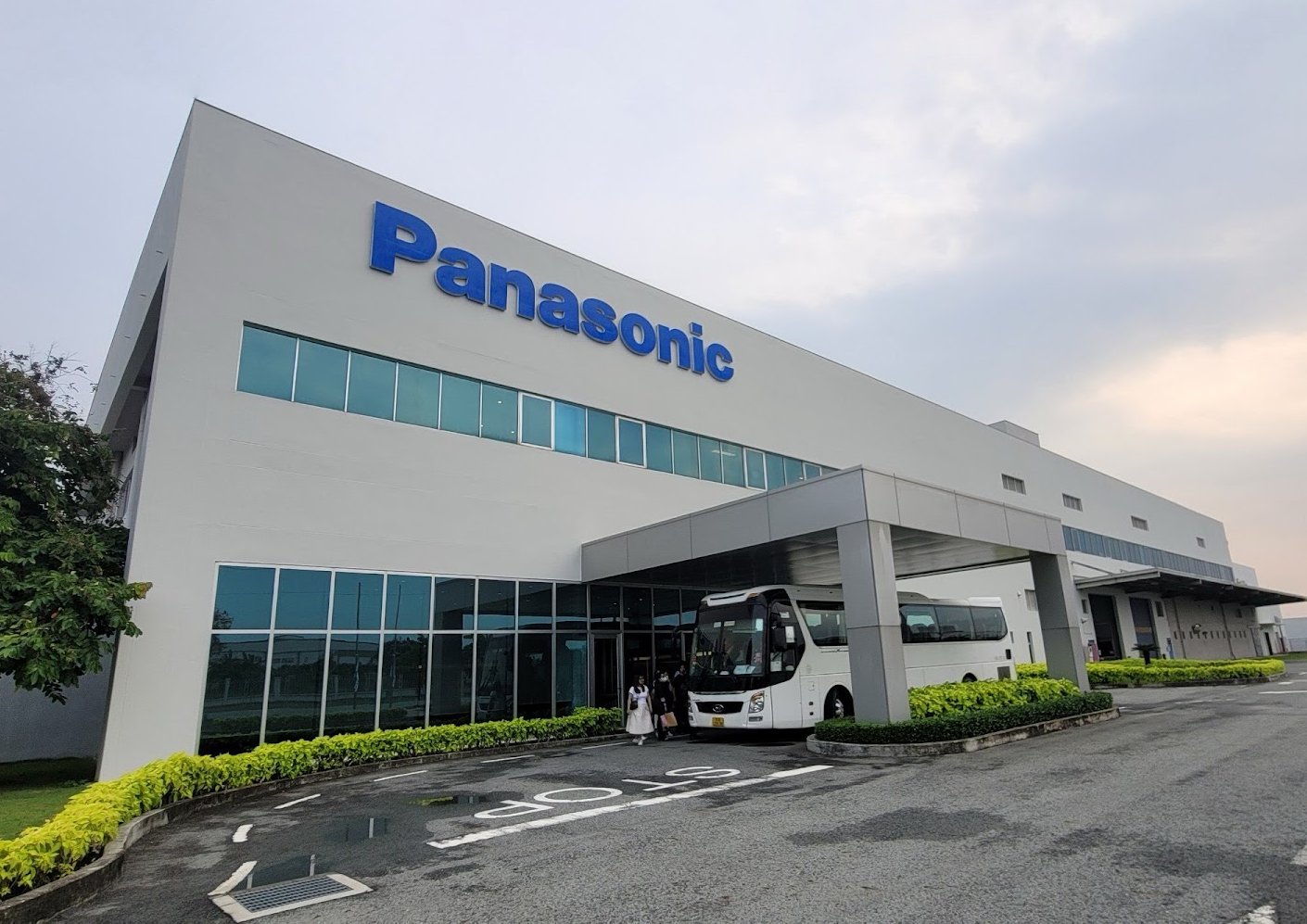 Cứ 10 chiếc cầu dao, ổ cắm điện thì 5 của Panasonic, hãng này đặt tham vọng gì với nhà máy mới tại Bình Dương?