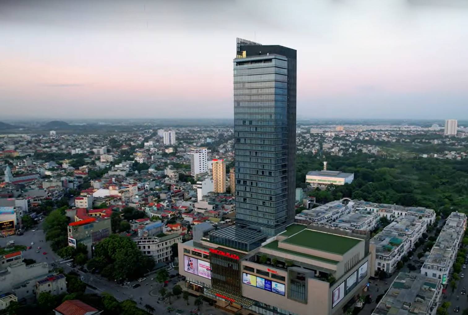 Nhập huyện Đông Sơn vào thành phố Thanh Hóa, giữ nguyên tên thành phố