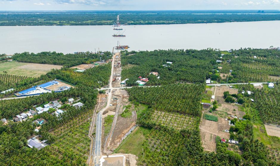 Đường từ TP.HCM về Cà Mau, Vĩnh Long, Cần Thơ sắp được rút ngắn tới 80km?