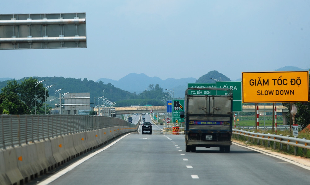 13 tuyến cao tốc nào do Nhà nước đầu tư sẽ thu phí trong 7 năm?