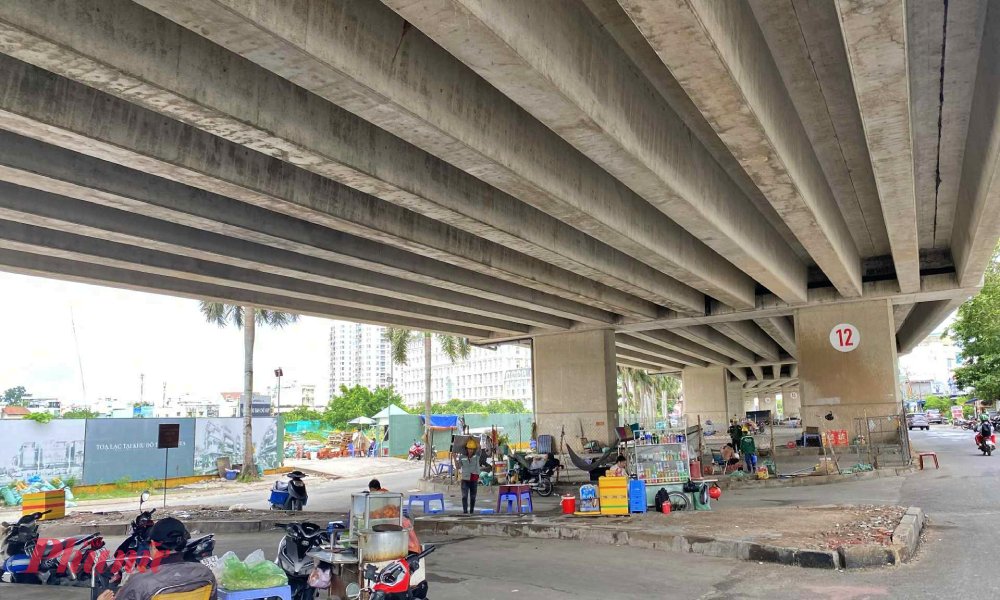 TP.HCM đề xuất tận dụng gầm cầu làm bãi giữ xe