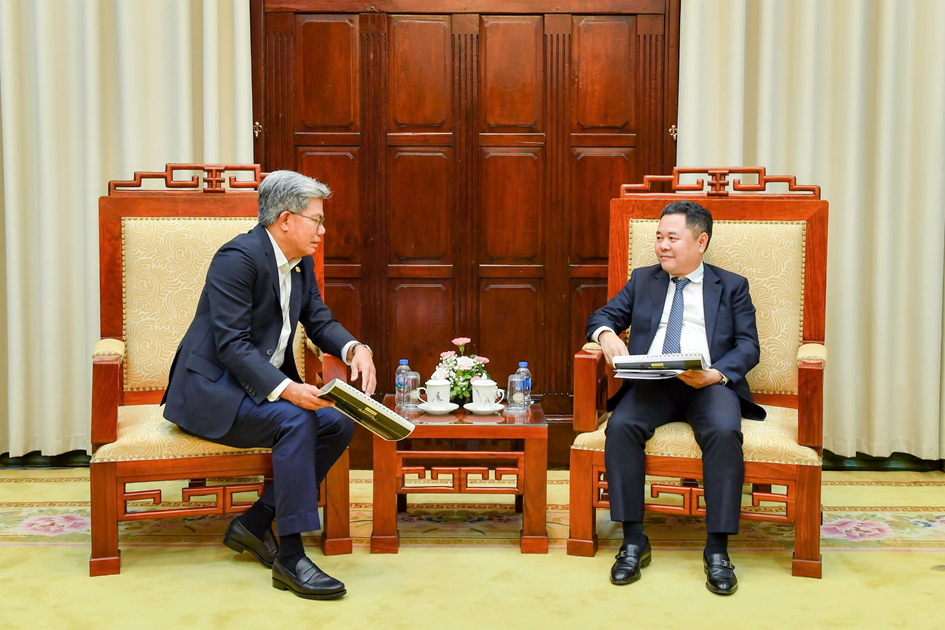 Lãnh đạo ngân hàng thương mại lớn nhất tại Malaysia thảo luận cơ hội hợp tác tài chính tại Việt Nam