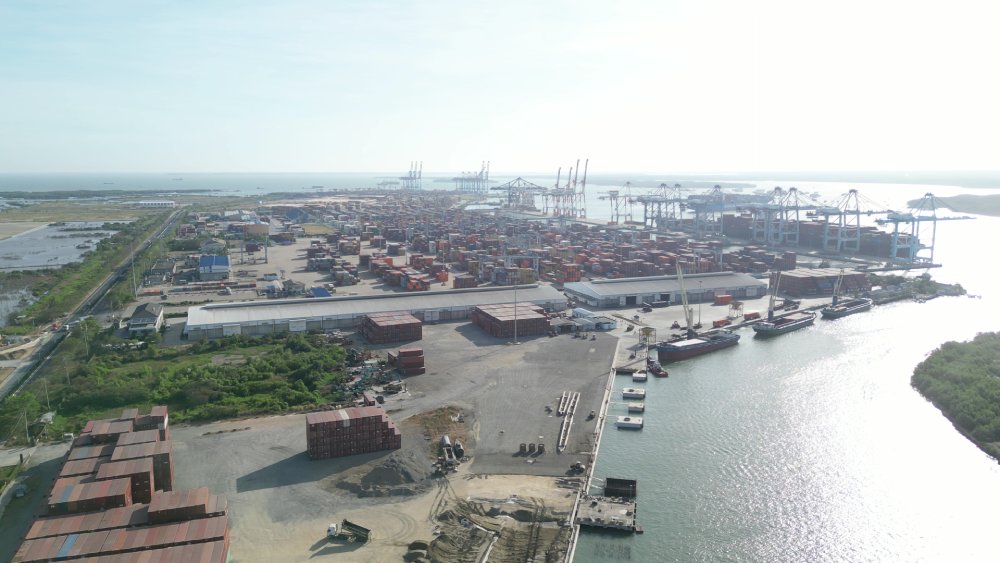 Đề xuất mới về thu phí, lệ phí tại cảng, bến thủy nội địa: Có gì thay đổi?