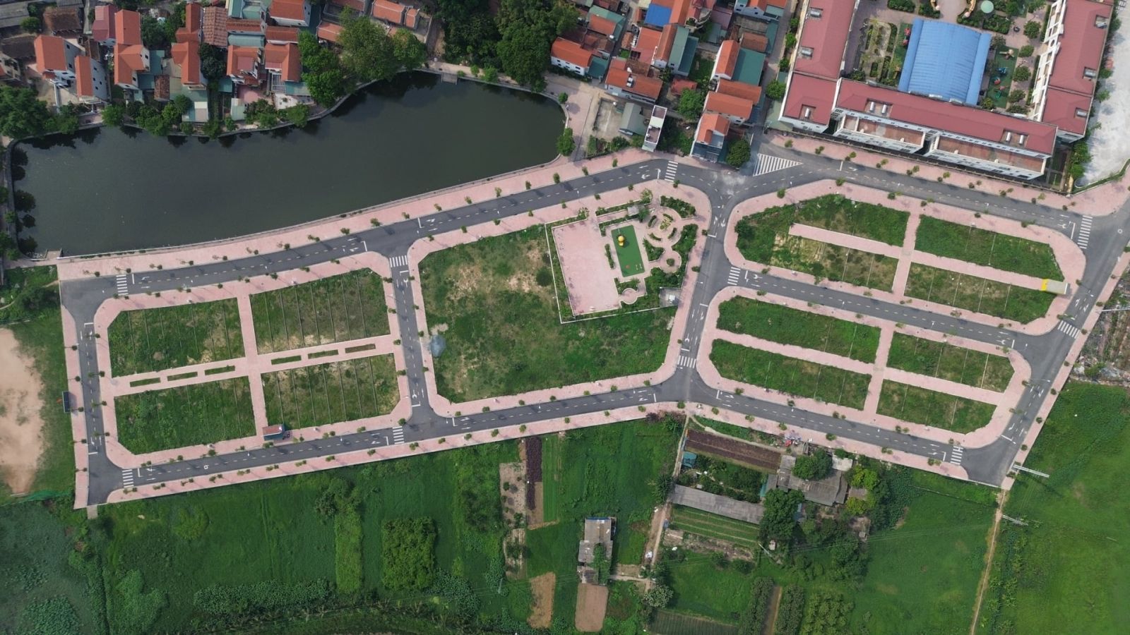 Hà Nội sắp đấu giá 25 thửa đất ngoại thành, giá khởi điểm gần 16 triệu/m2