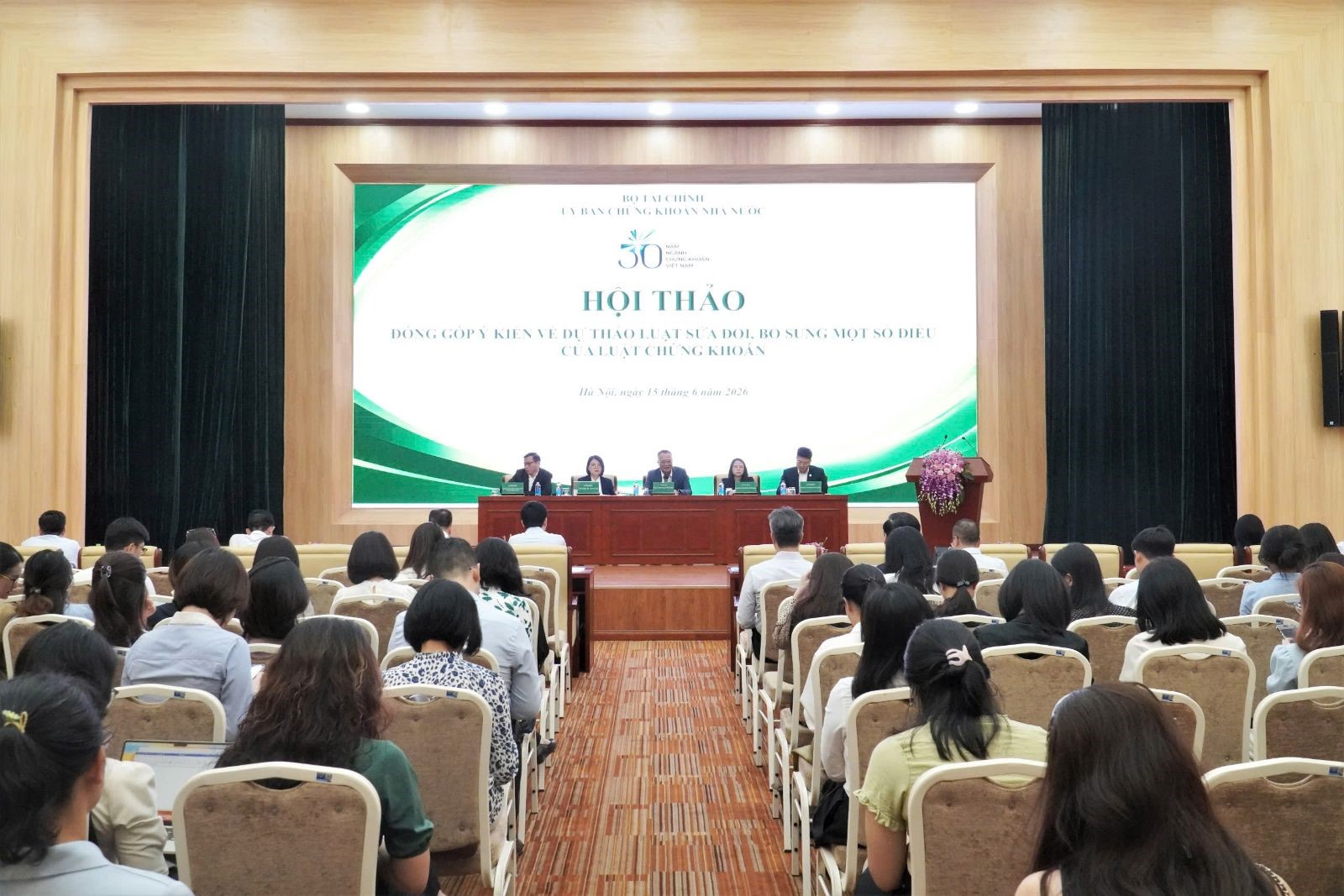 Luật Chứng khoán sửa đổi hướng tới đơn giản hóa thủ tục và nâng chuẩn thị trường