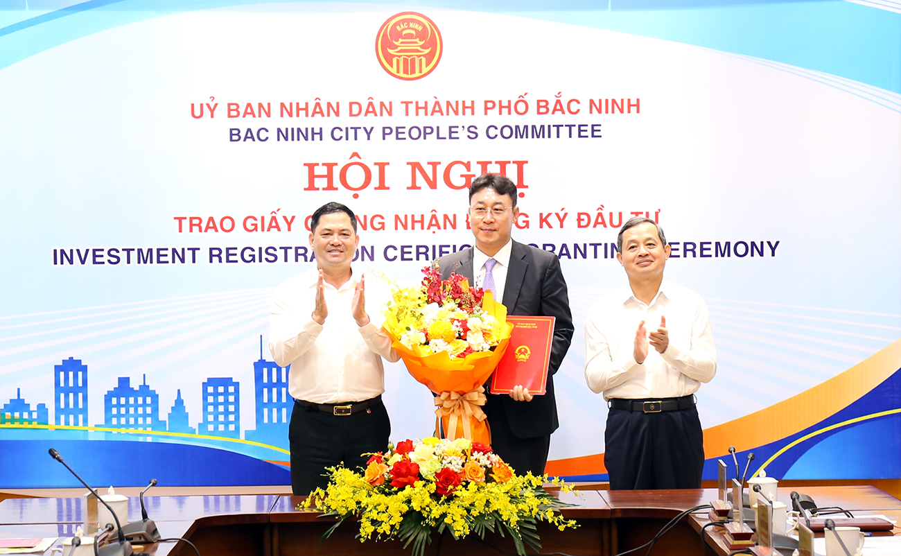 Bắc Ninh trao chứng nhận cho 2 dự án FDI, vốn đầu tư tăng thêm 545 triệu USD