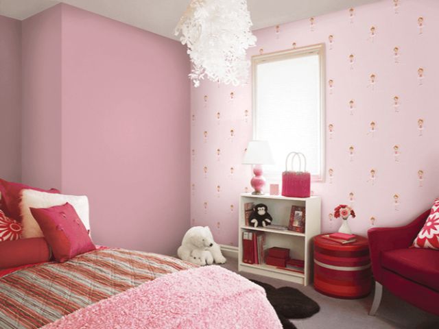 Tổng hợp cách trang trí giấy dán tường phòng ngủ đẹp và hiệu quả cho không gian sống
