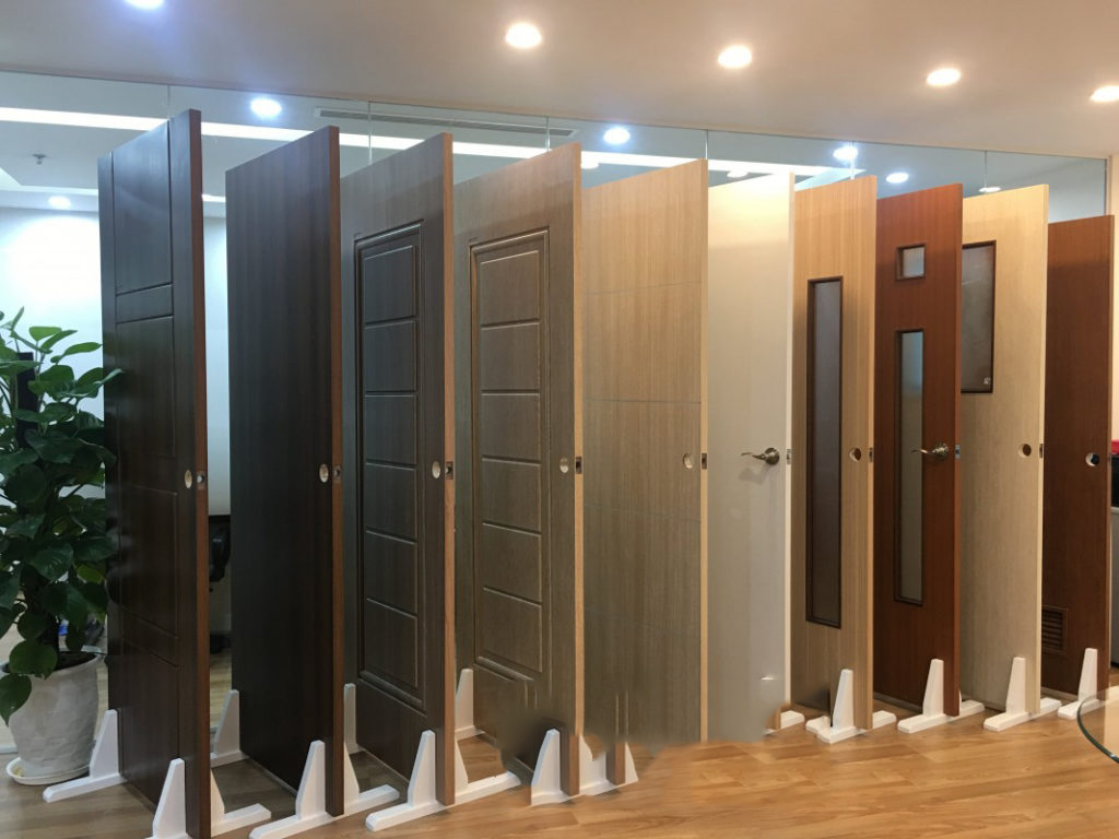 Phong cách thiết kế và ứng dụng của cửa nhựa giả gỗ trong nội thất