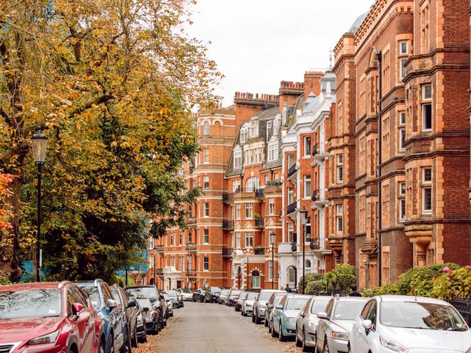 Đặc biệt, bà sở hữu một ngôi nhà sang trọng 6 phòng ngủ giá 5,6 triệu USD tại con phố Kensington hào nhoáng ở thủ đô London, Anh quốc. Ảnh: Getty.