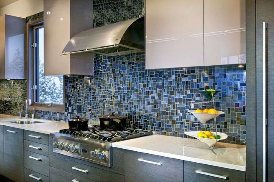 Gạch ốp tường bếp Mosaic