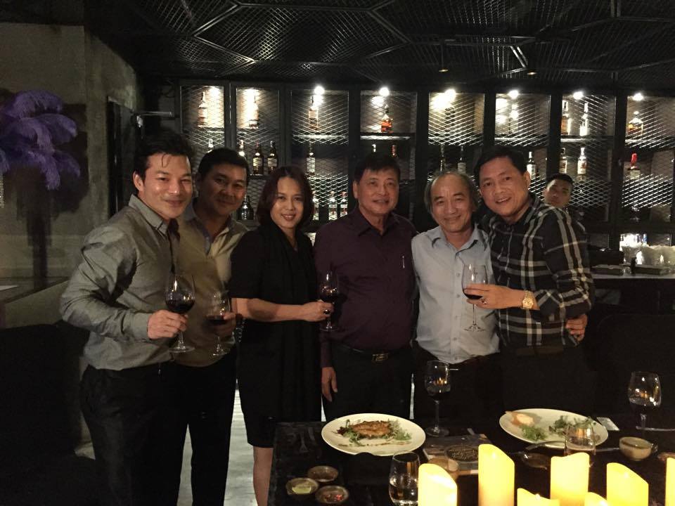 Phó Giám đốc Sở Xây dựng Phan Đức Nhạn (thứ 2 bên phải) và TS. Nguyễn Cao Trí