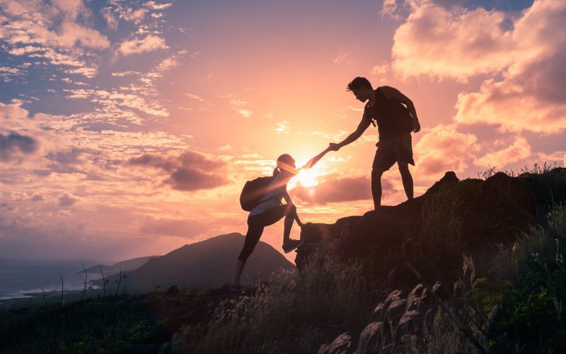 Mọi người nên theo đuổi đam mê của mình trong cuộc sống. Đó là điều khiến cuộc đời trở nên đáng sống và mang lại ý nghĩa  và mục đích thực sự cho cuộc sống của bạn.