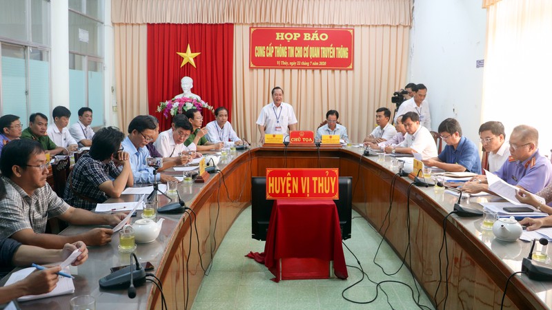 Quang cảnh buổi họp báo. Ảnh: Châu Anh