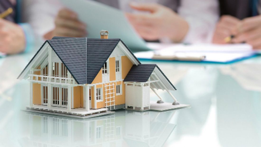 Thuê hoặc mua nhà quá to